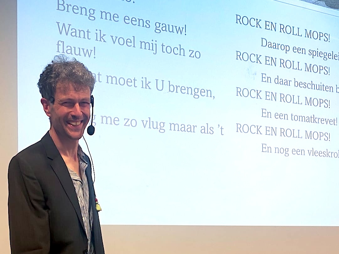 Huibert Spoorenberg in het Veltershof tijdens de lezing - Foto Stefaan Huysentruyt Huibert Spoorenberg in het Veltershof tijdens de lezing - Foto Stefaan Huysentruyt